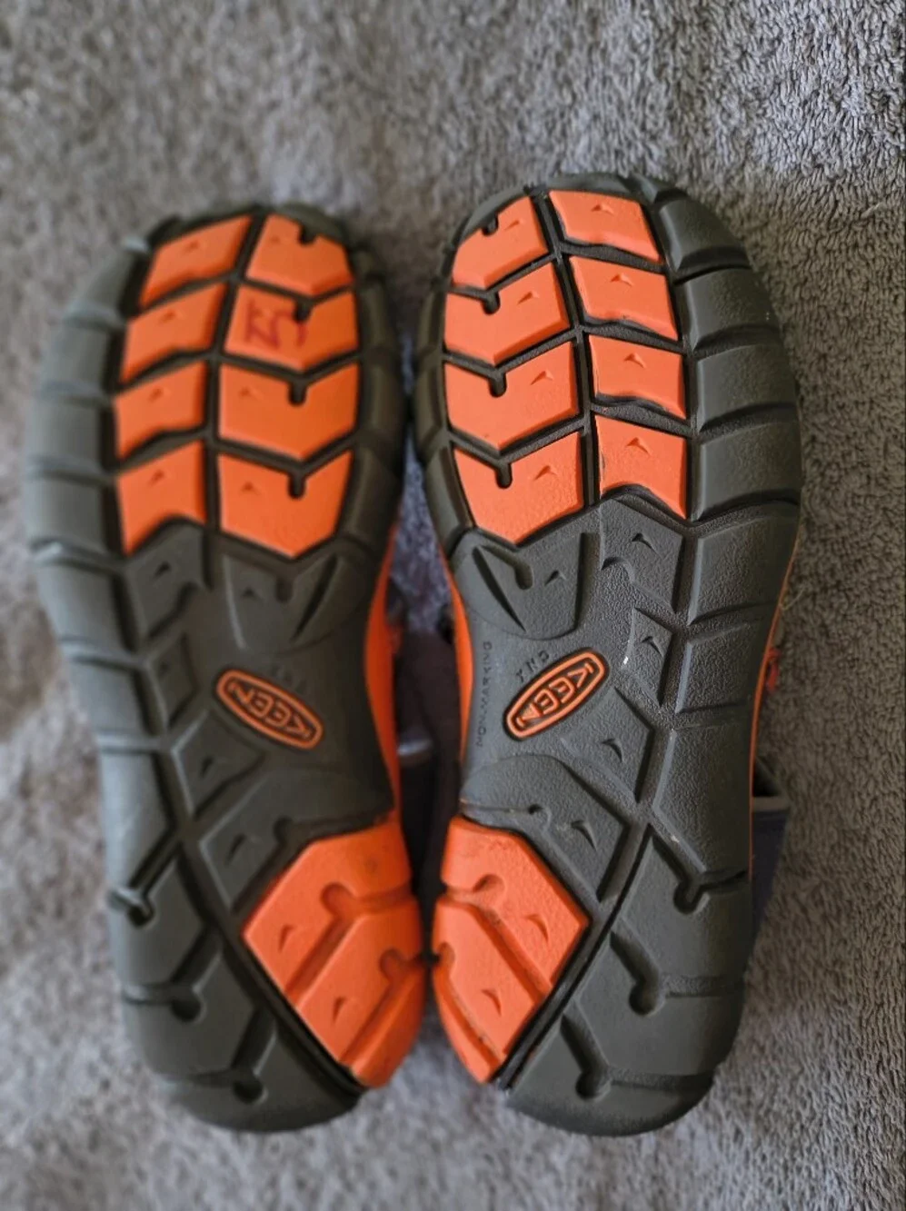 Keen Kids Sea Camp II Water CNX Hiking Sandals Orange Blue Size 2 Beach Play